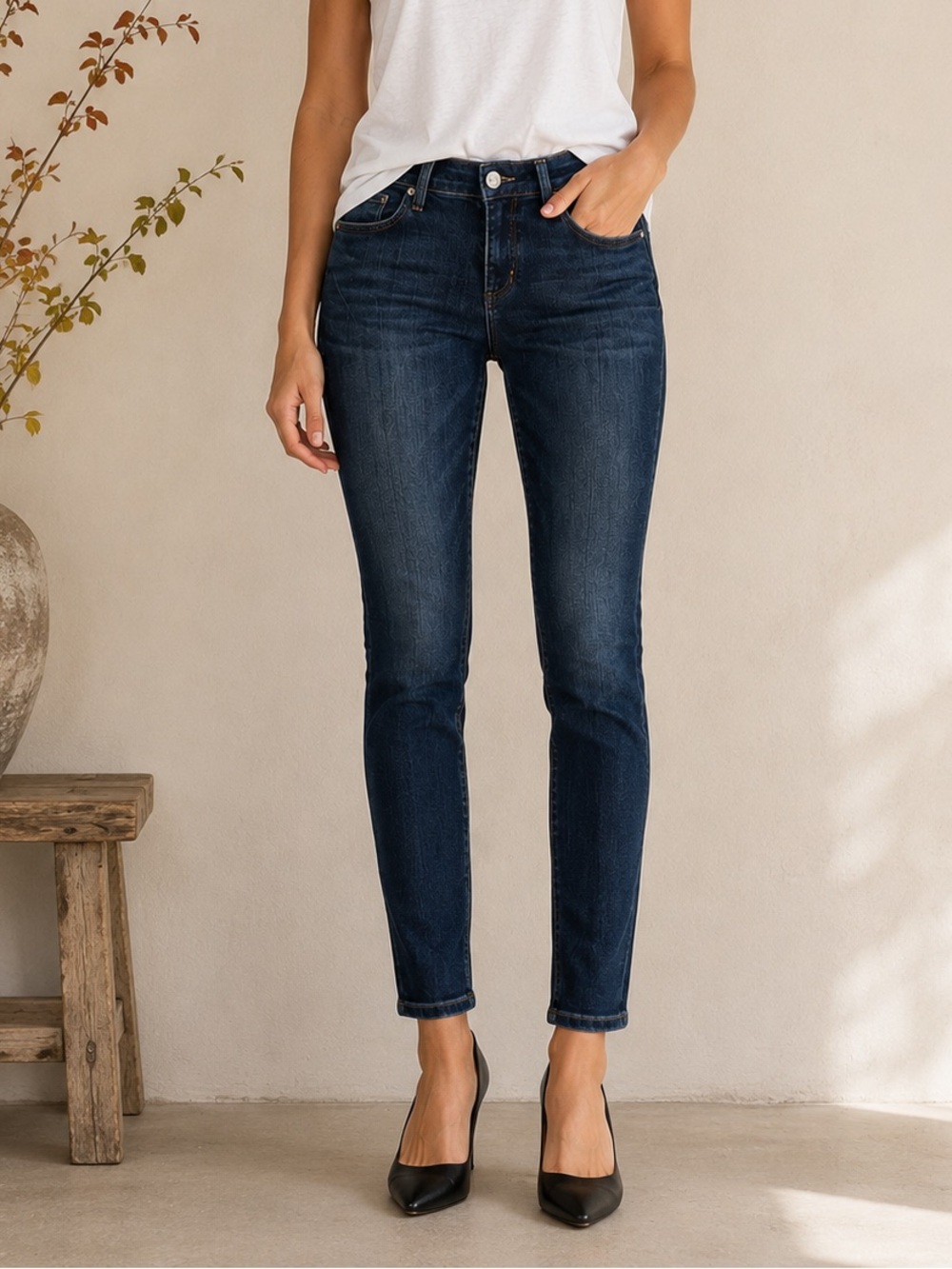 Citizens Of Humanity Thompson Medium Rise 29” Skinny Jeans